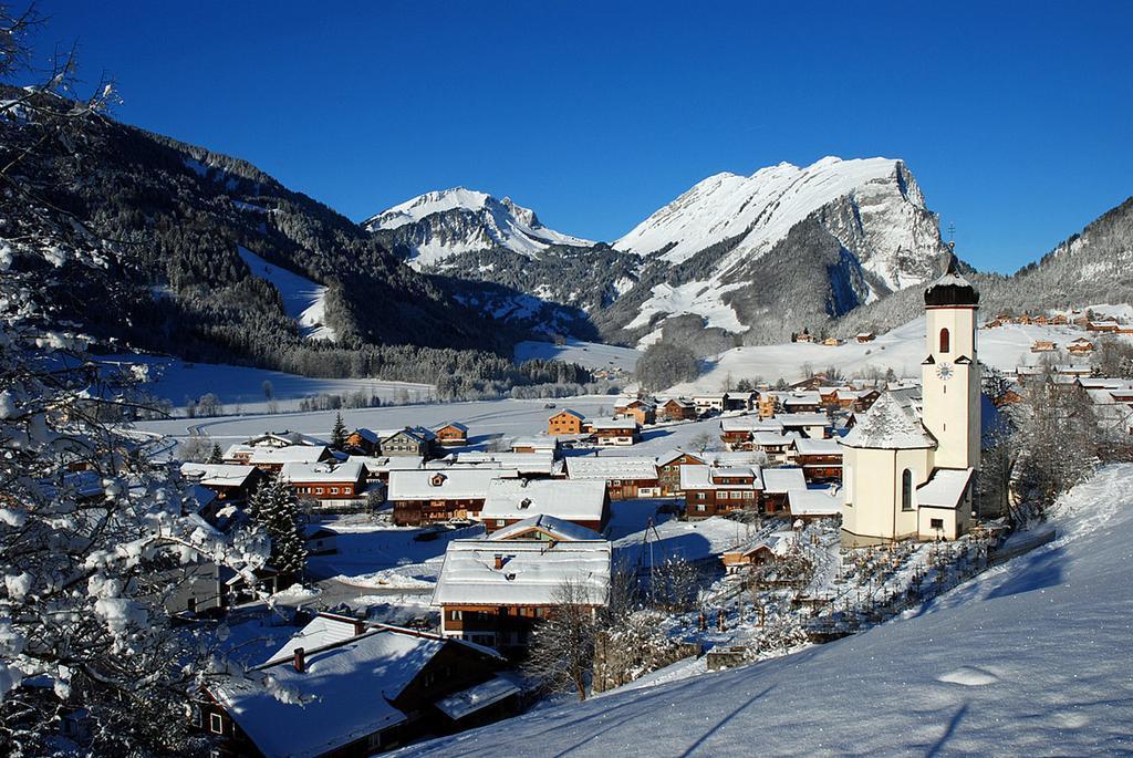 Caroline'S Appartement Au (Vorarlberg) Exterior photo